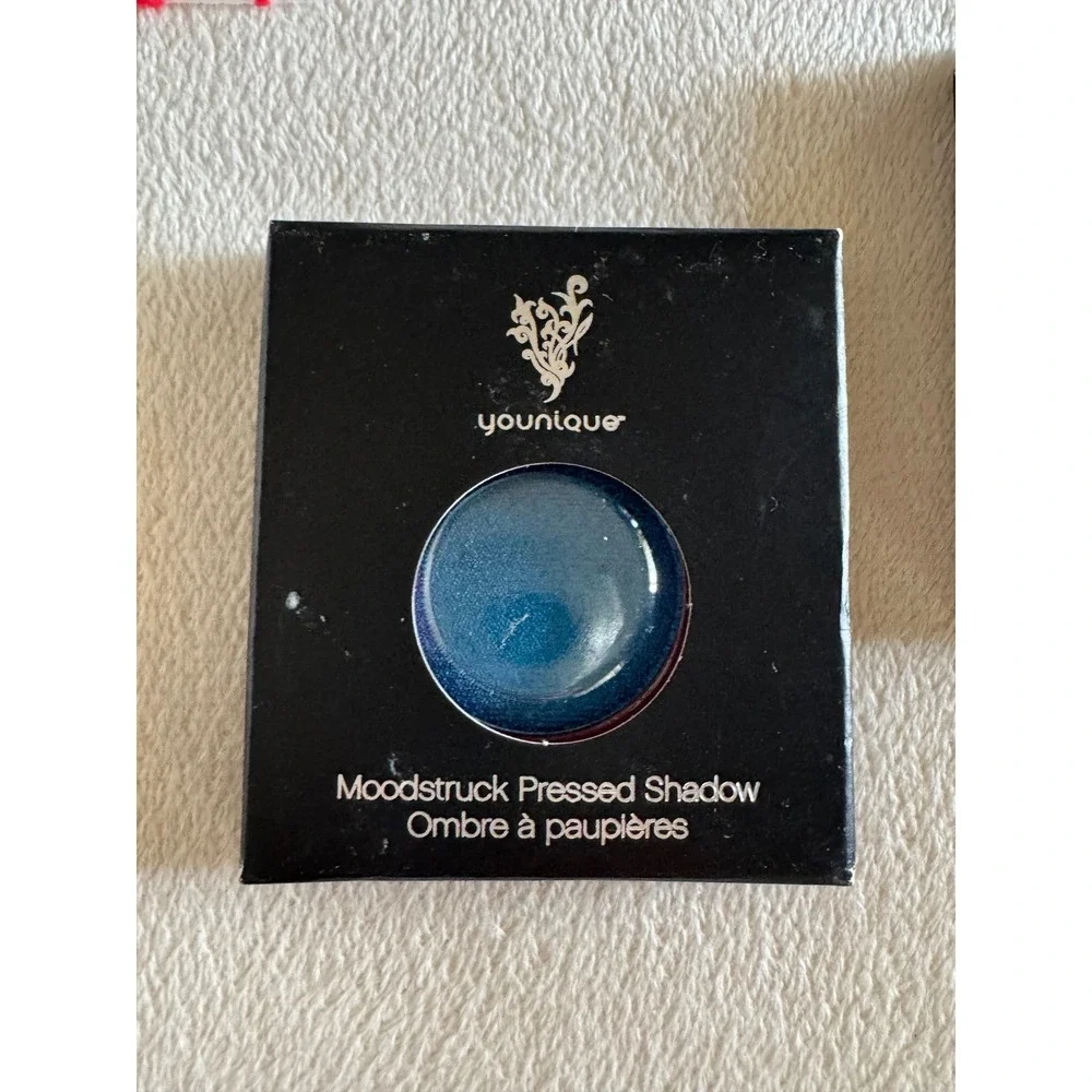 Younique Moodstruck Pressed Shadow Thankful Blue Shimmer Eye Makeup 1.8g New Box